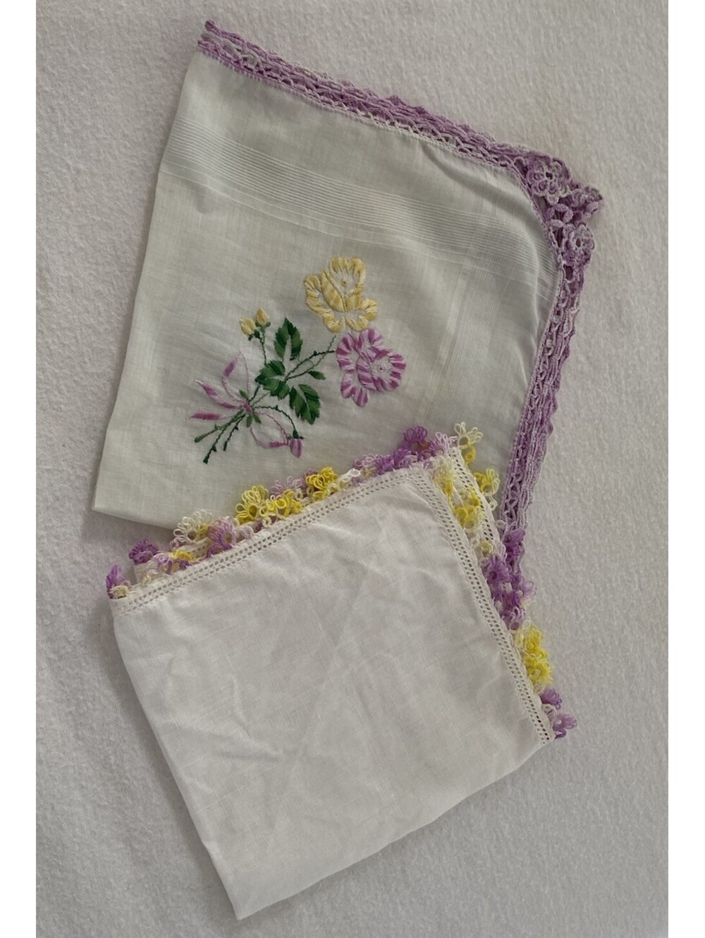Lot Of 2 Vintage Lady Handkerchiefs, Purple Flowers ; Crochet And Embroidered